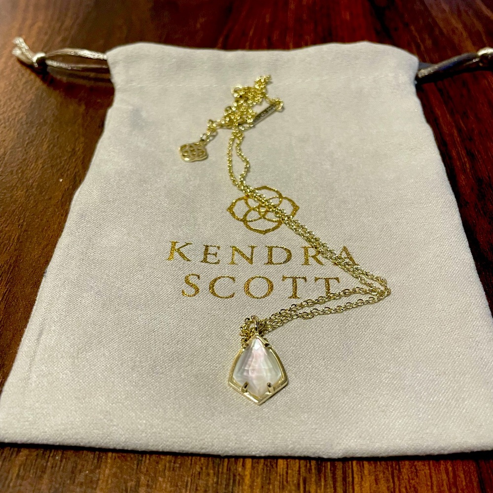Kendra Scott custom pearl gold necklace - 16”